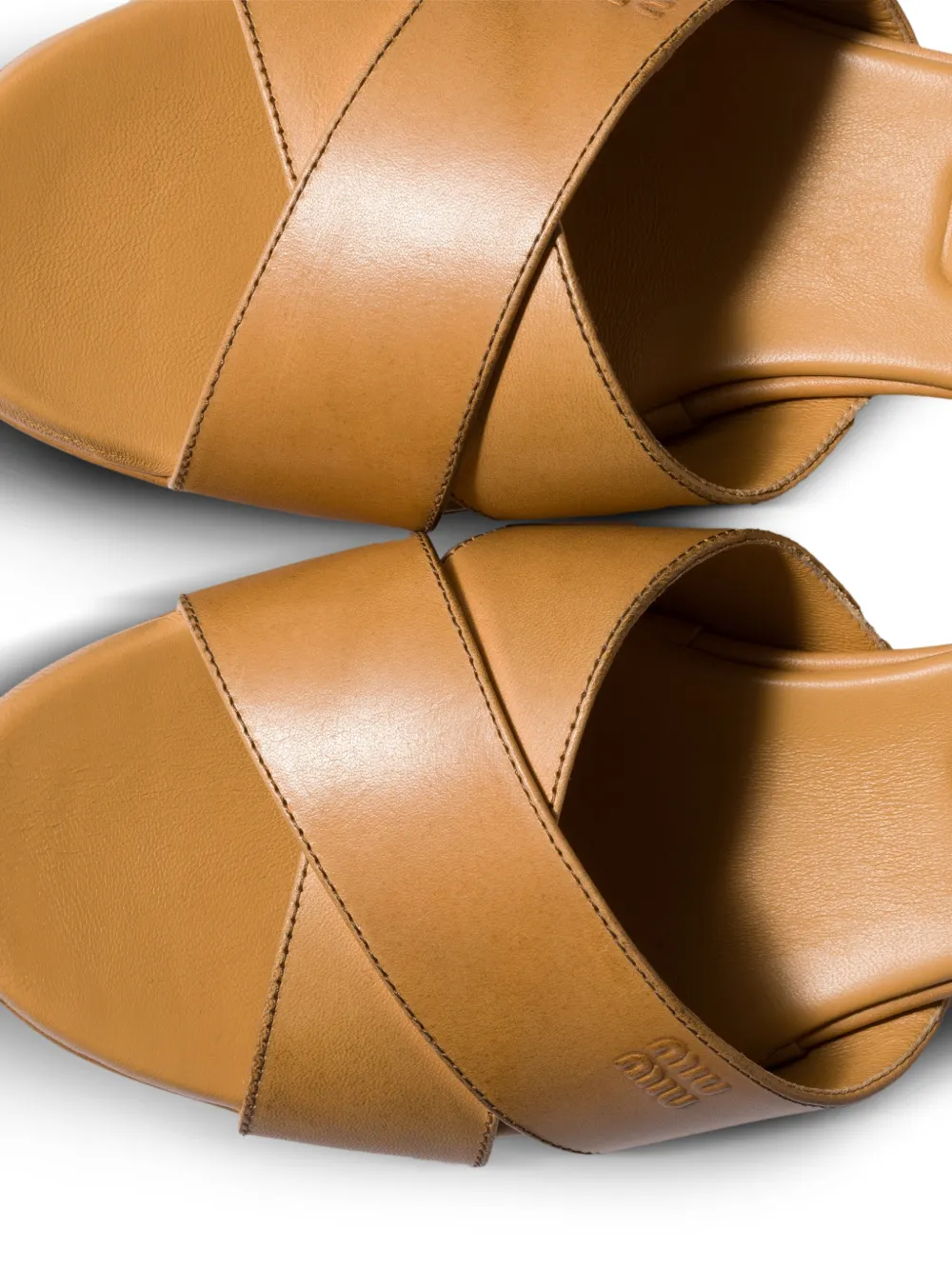 Miu Leren sandalen met plateauzool Bruin