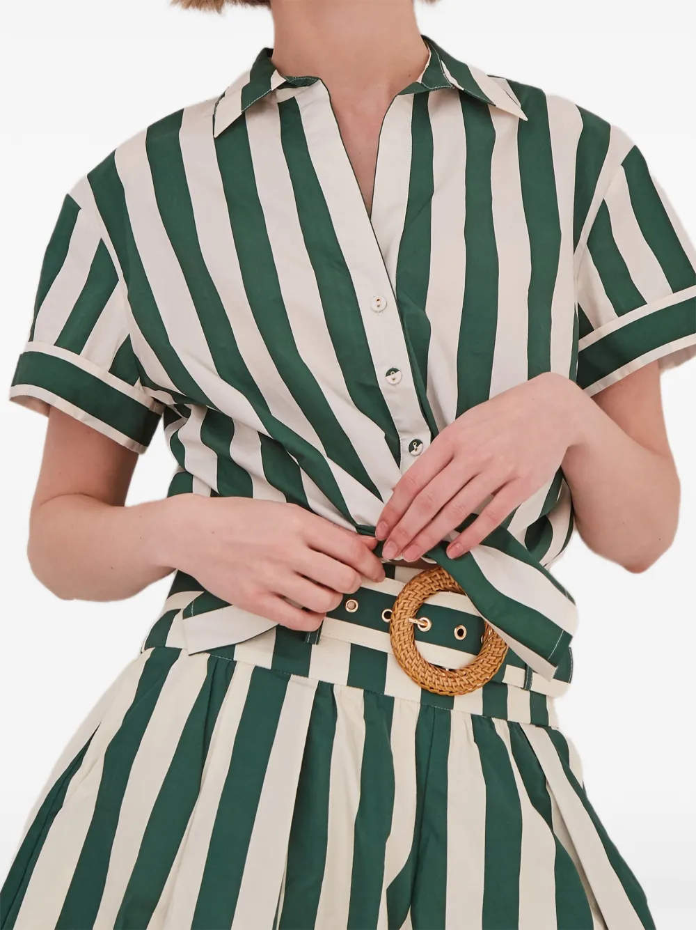 Cara Ray gestreepte shorts met ceintuur Groen
