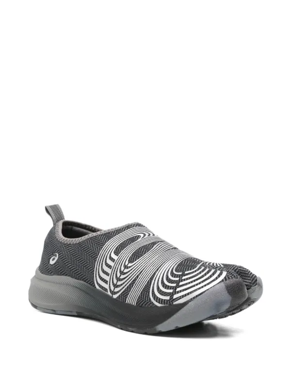 ASICS x Kiko Kostadinov Lyasa FF split-toe graphic-print Sneakers
