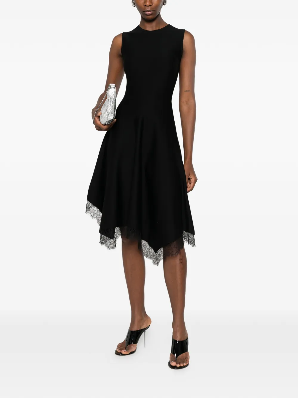 Alexander McQueen Asymmetrische jurk met kanten afwerking Zwart