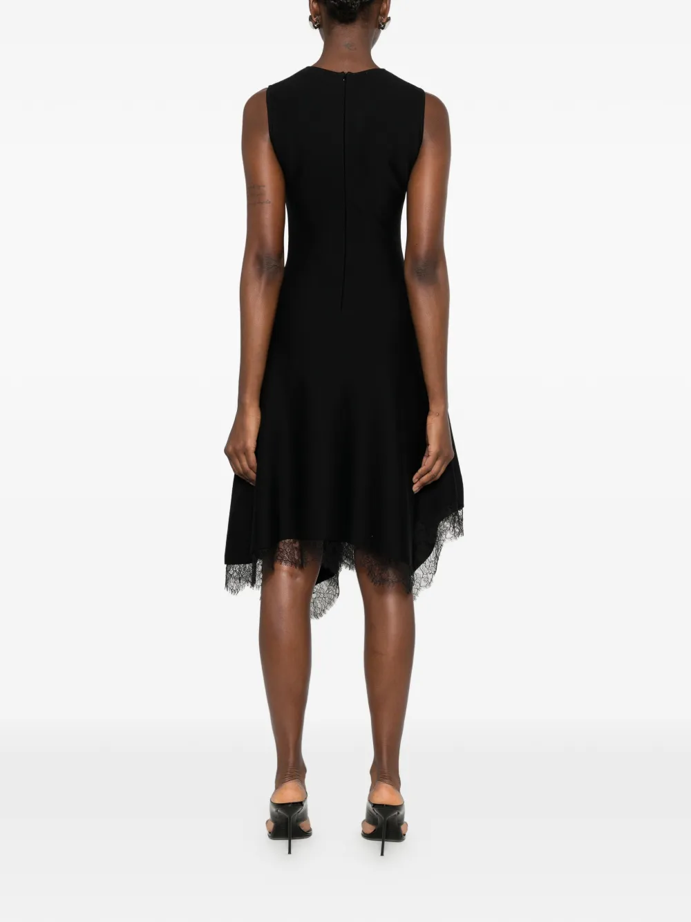Alexander McQueen Asymmetrische jurk met kanten afwerking Zwart