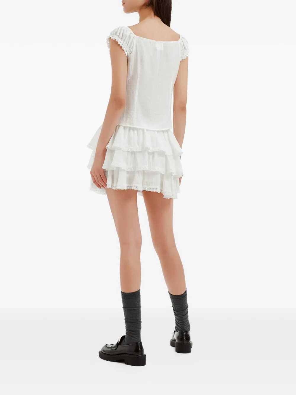 b+ab Gelaagde blouse en mini-rok met ruches Wit