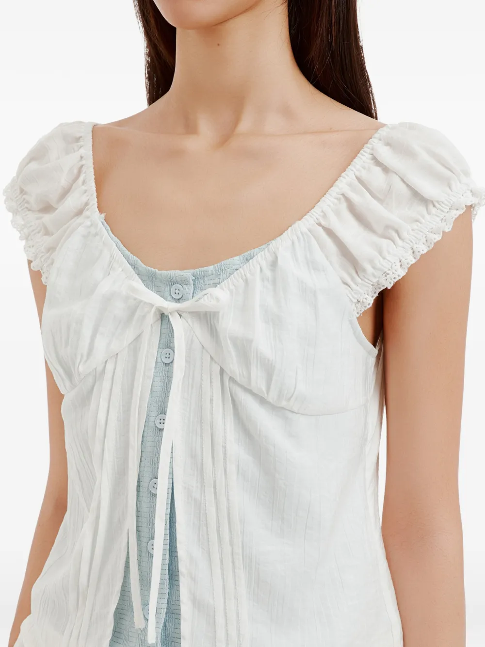 b+ab Gelaagde blouse en mini-rok met ruches Wit