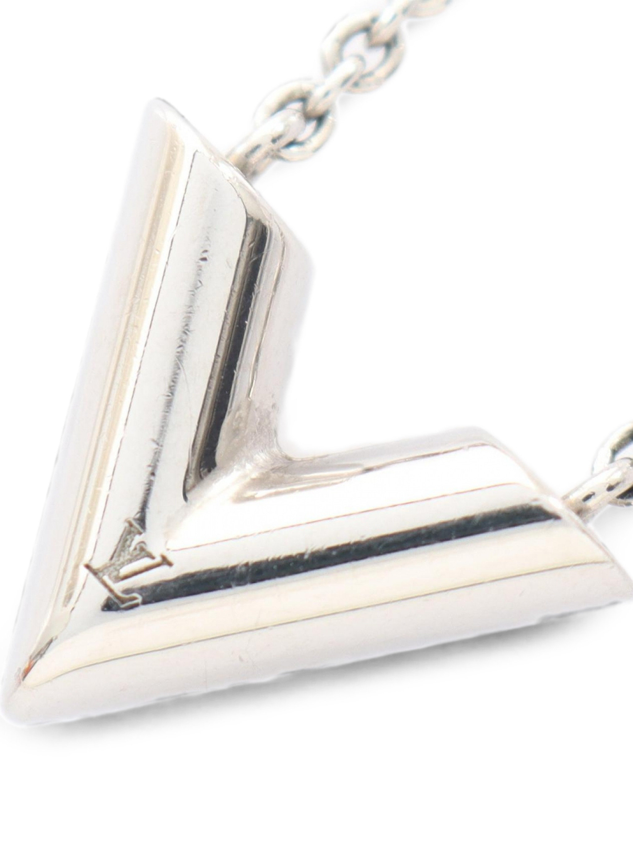 2021 Essential V necklace — Image 3