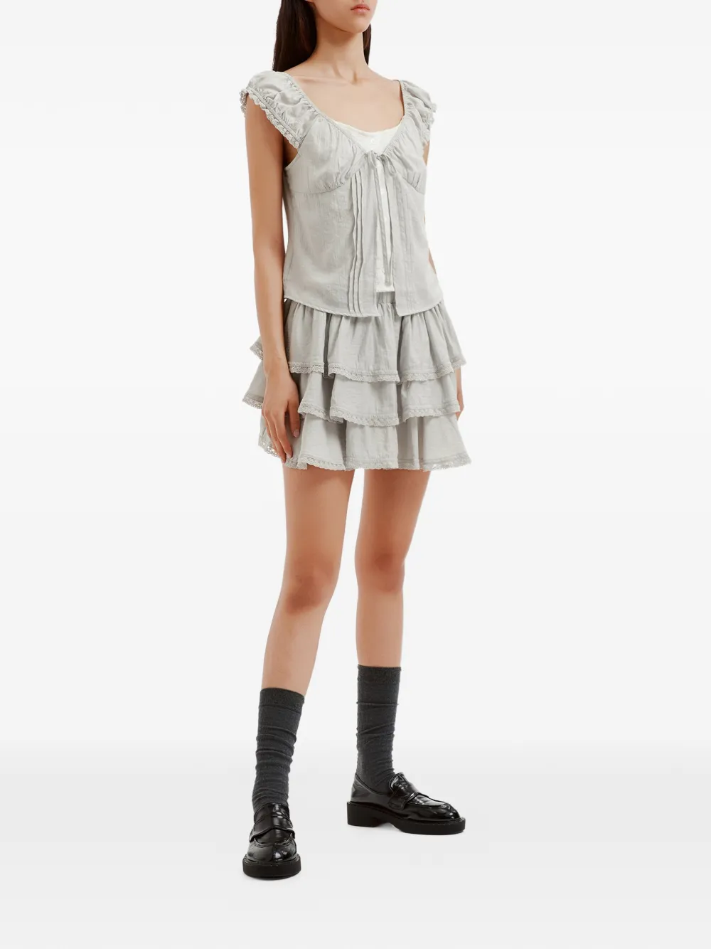 b+ab Gelaagde blouse en mini-rok met ruches Grijs