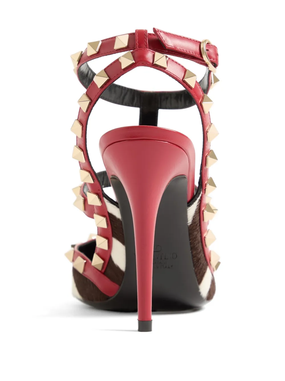 Valentino Garavani Rockstud kalfsleren pumps met bandjes en ponyhaar 100 mm Bruin