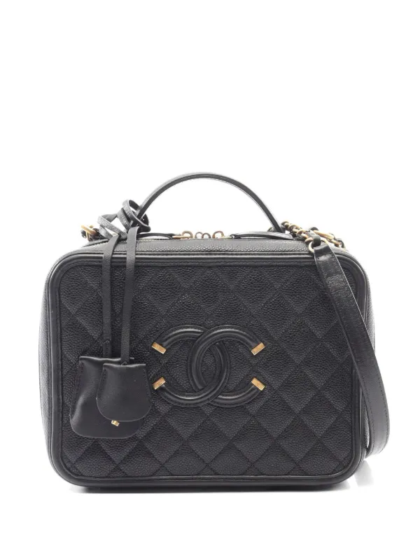 Chanel Pre-owned 2017-2018 CC Filigree Matelassé Shoulder Bag in Black