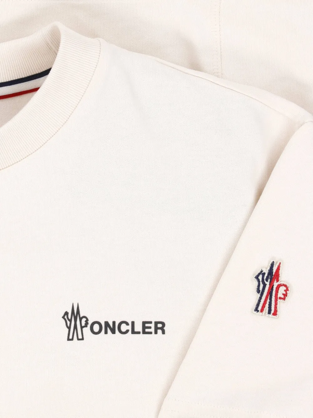 Moncler Grenoble T-shirt met patch Wit