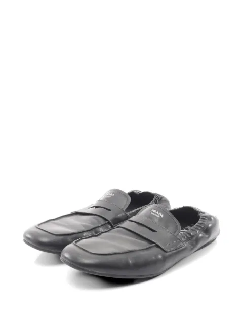 Prada Pre-Owned 2000s Shuffle antique-leather loafers