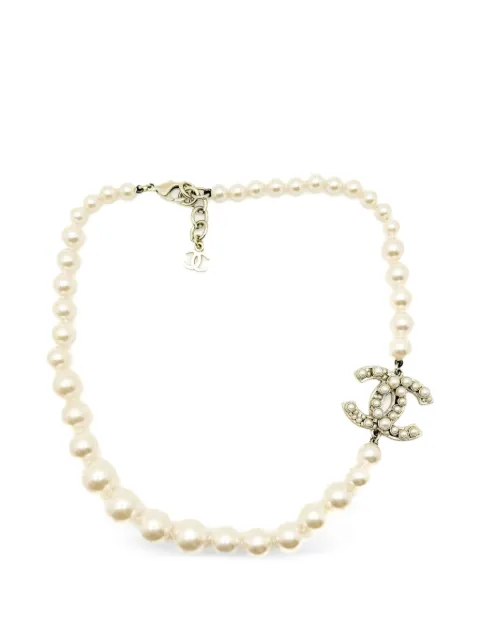 CHANEL Pre-Owned collar con perlas y logo CC 2014