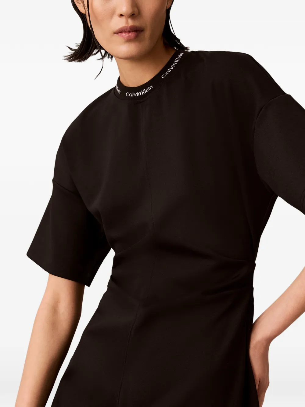 Calvin Klein Mini-jurk met gesmockte taille en logohals Zwart