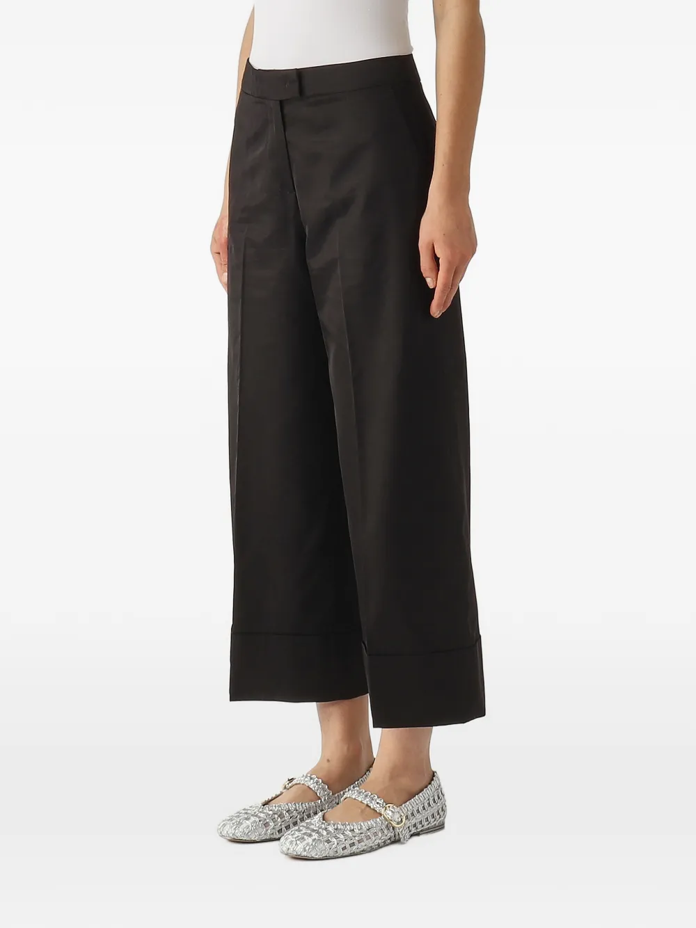  Pt Torino Pressed-crease Turned-up-cuff Trousers - Noir 