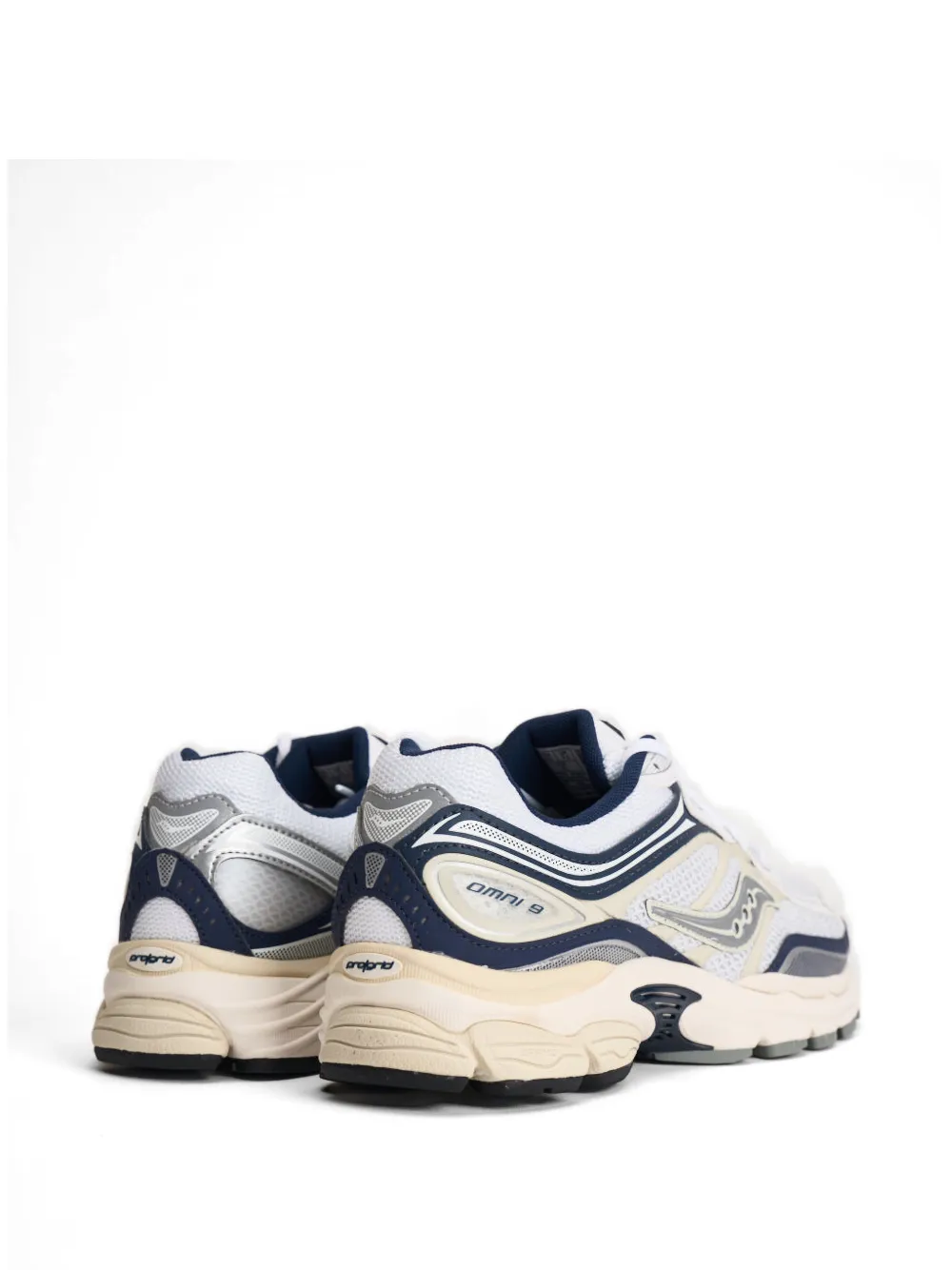 Saucony Omni 9 mesh sneakers Beige