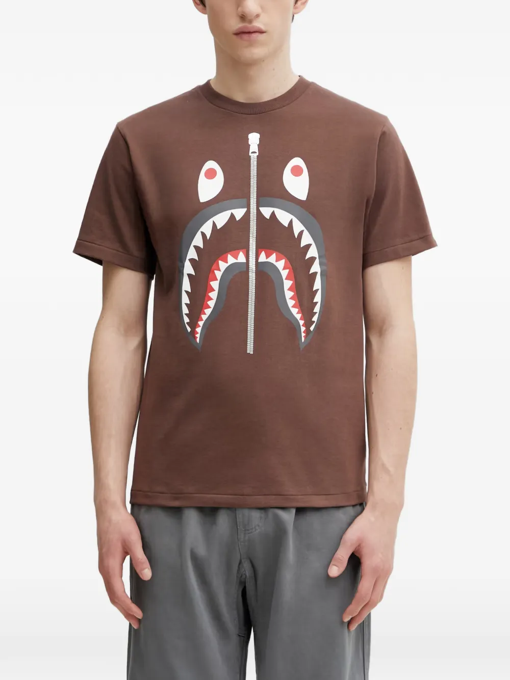 A BATHING APE® Shark graphic-print T-shirt - Marrone