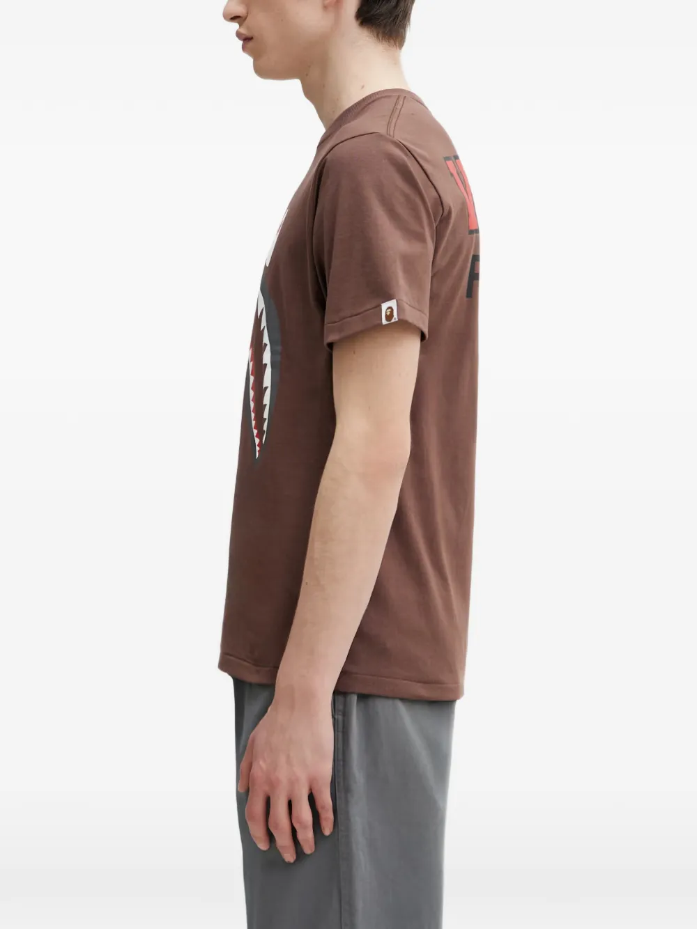 A BATHING APE Shark graphic-print T-shirt Bruin