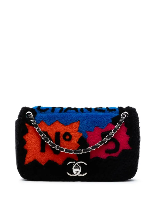 Chanel Pre-owned 2014-2015 Shearling and Lambskin Patchwork No 5 Pop Art Flap Shoulder Bag in Black