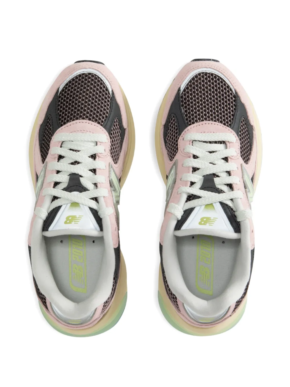 New Balance panelled mesh sneakers Roze