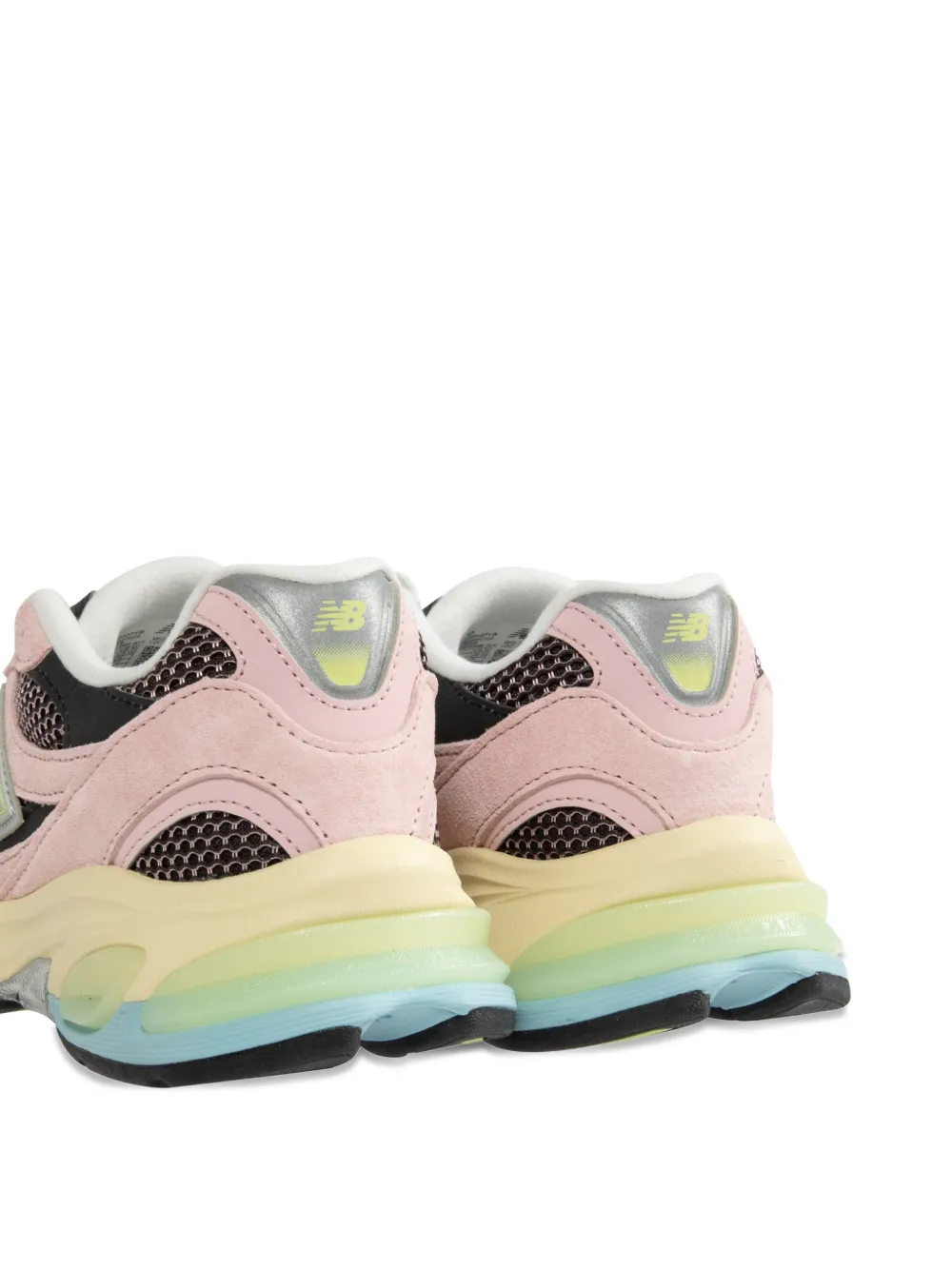 New Balance panelled mesh sneakers Roze