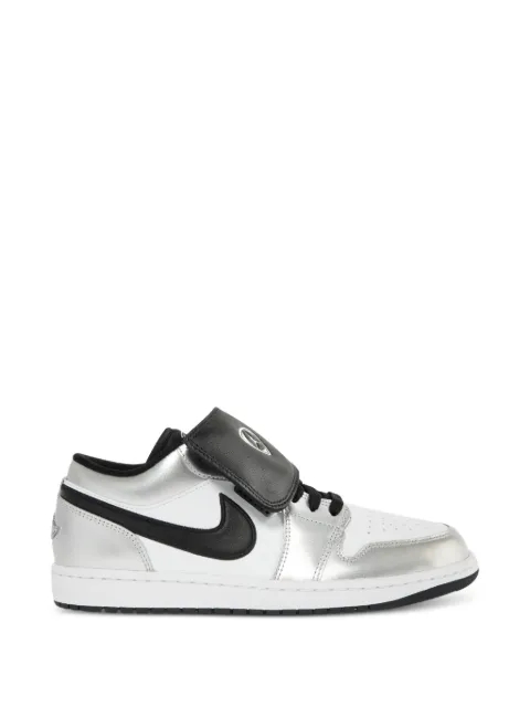 Nike Air Jordan 1 Low SE sneakers