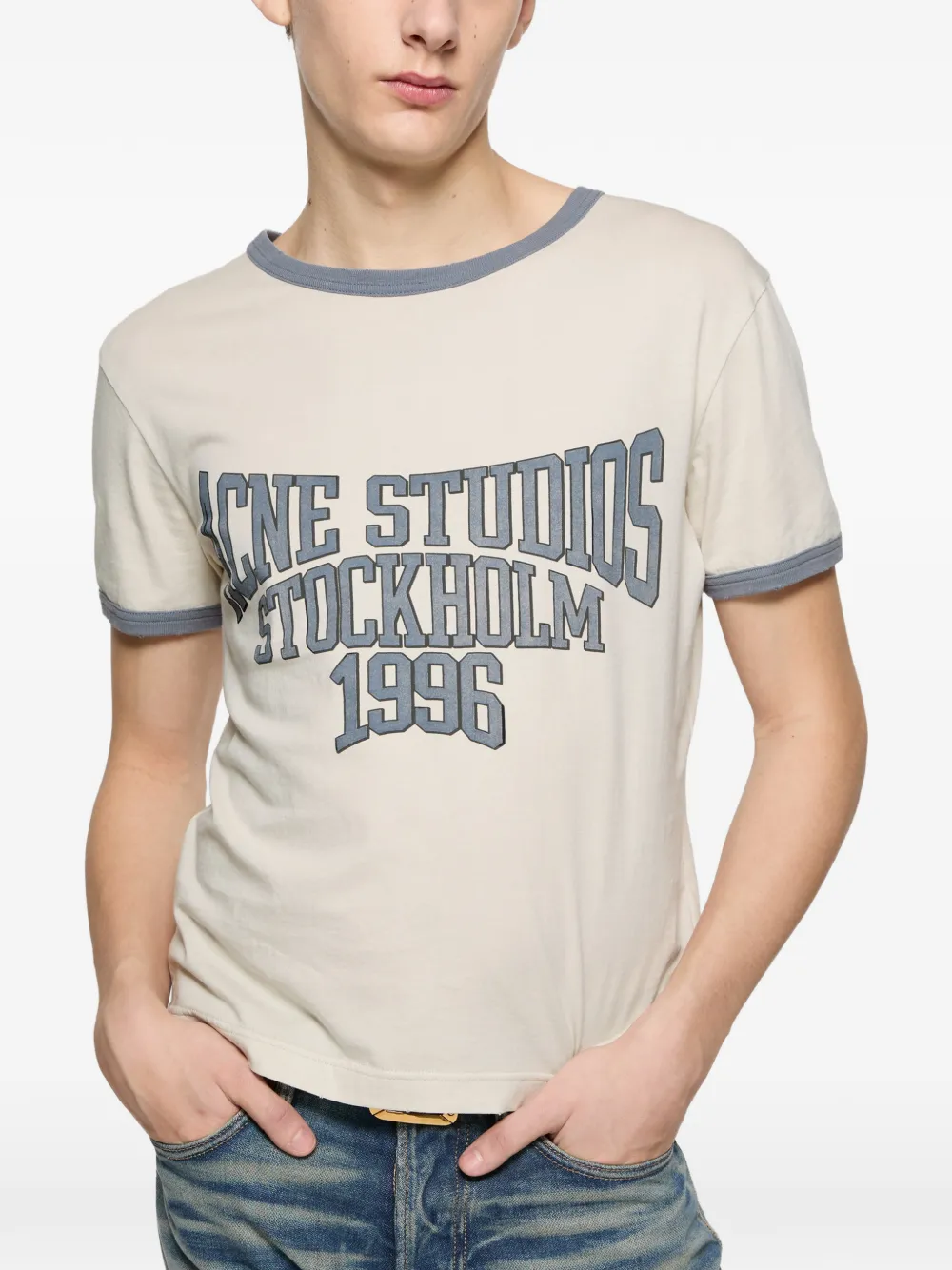 Acne Studios T-shirt met grafische print Beige