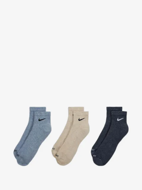 Nike Dri-Fit Plus Quarter 靴下 3足組