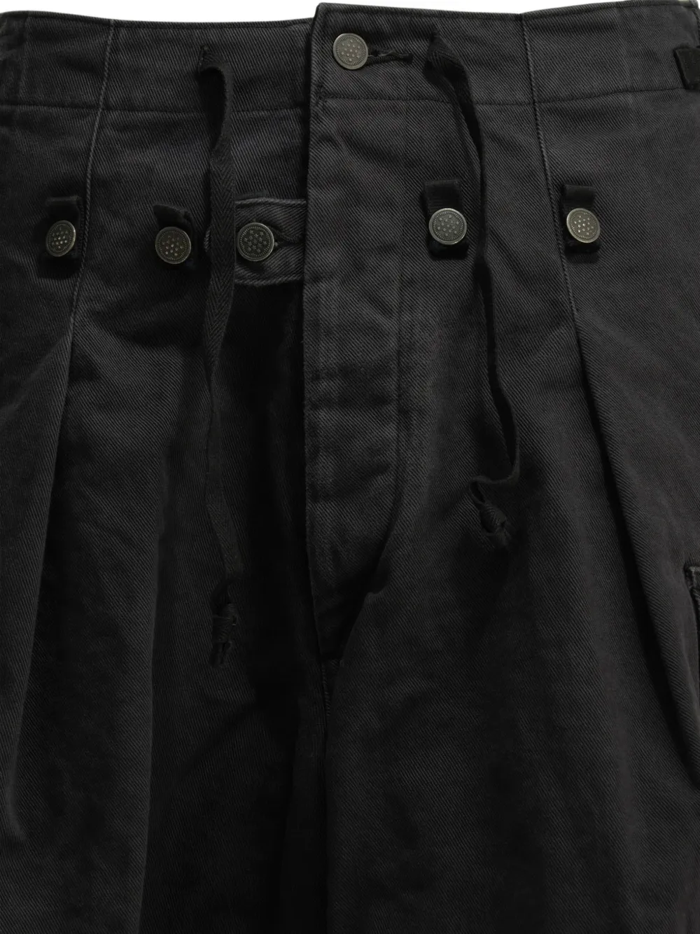 KAPITAL Cargo broek met knoopdetail Zwart
