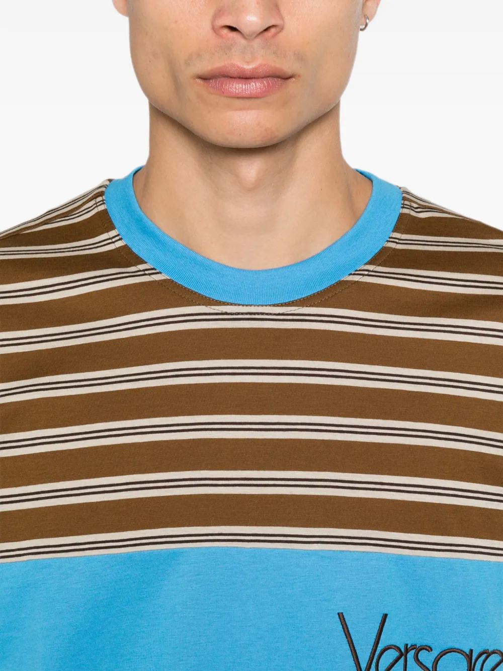 Versace T-shirt met geborduurd logo Bruin