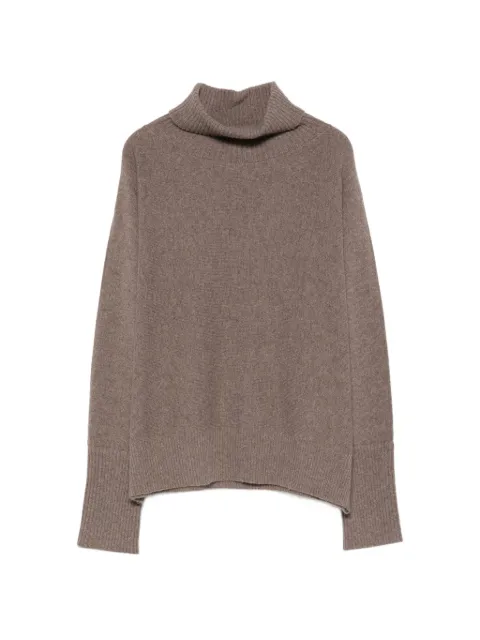 D.Exterior roll-neck button-cuff sweater