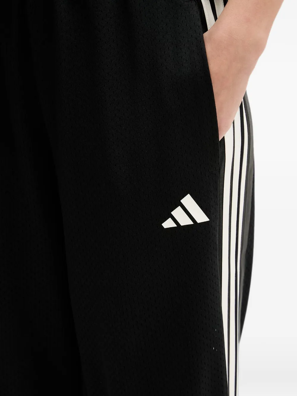 adidas Stadium side-stripe mesh track pants Zwart