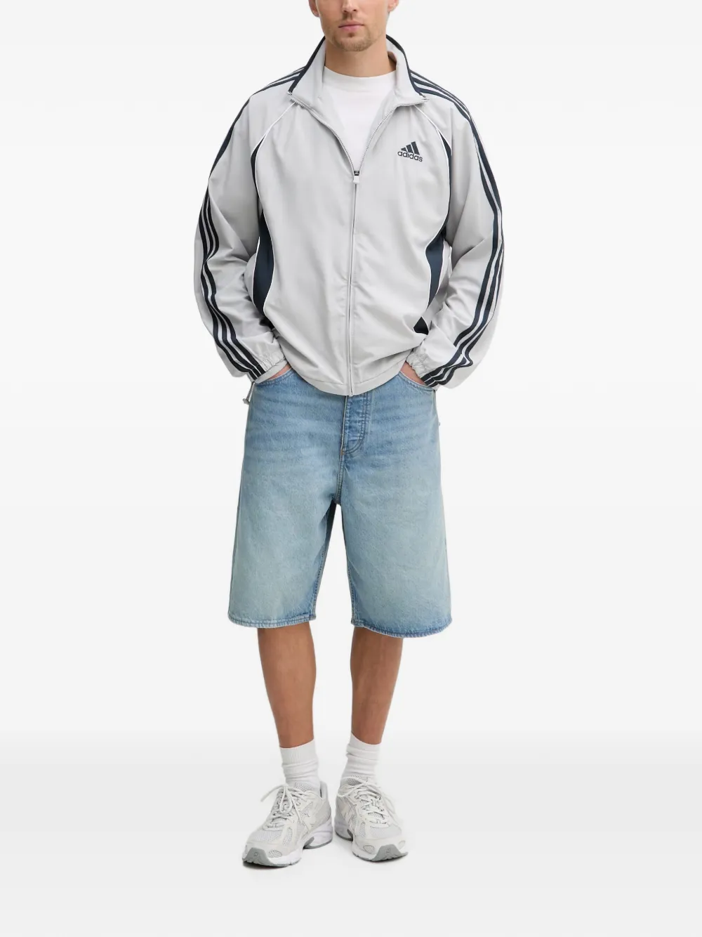 adidas Teamgeist Adicolor jack met geborduurd logo en streepdetail Grijs