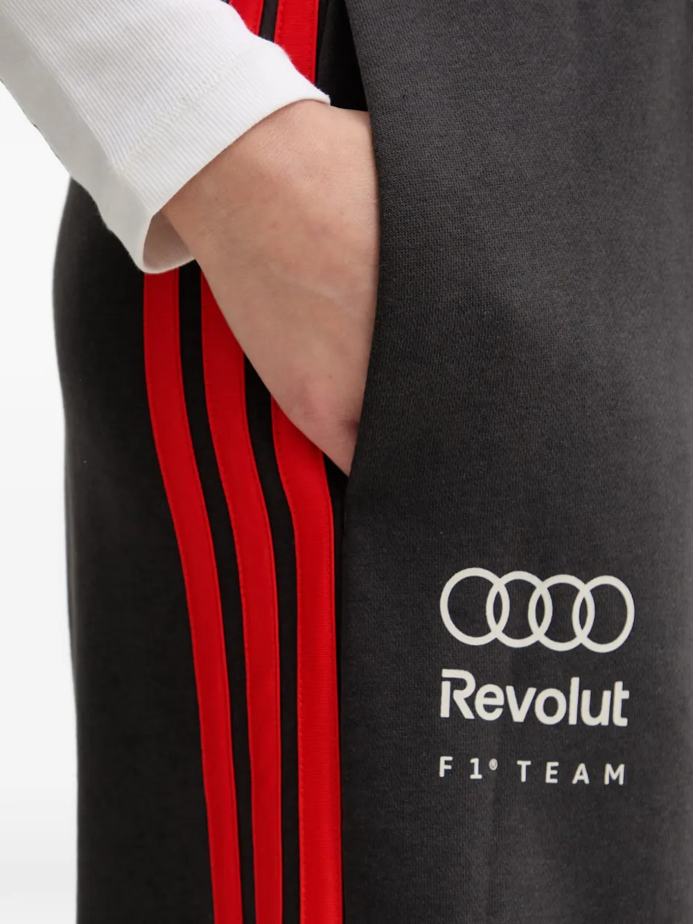 adidas Audi Revolut F1 Team trainingsbroek met zijstreep en logoprint Grijs