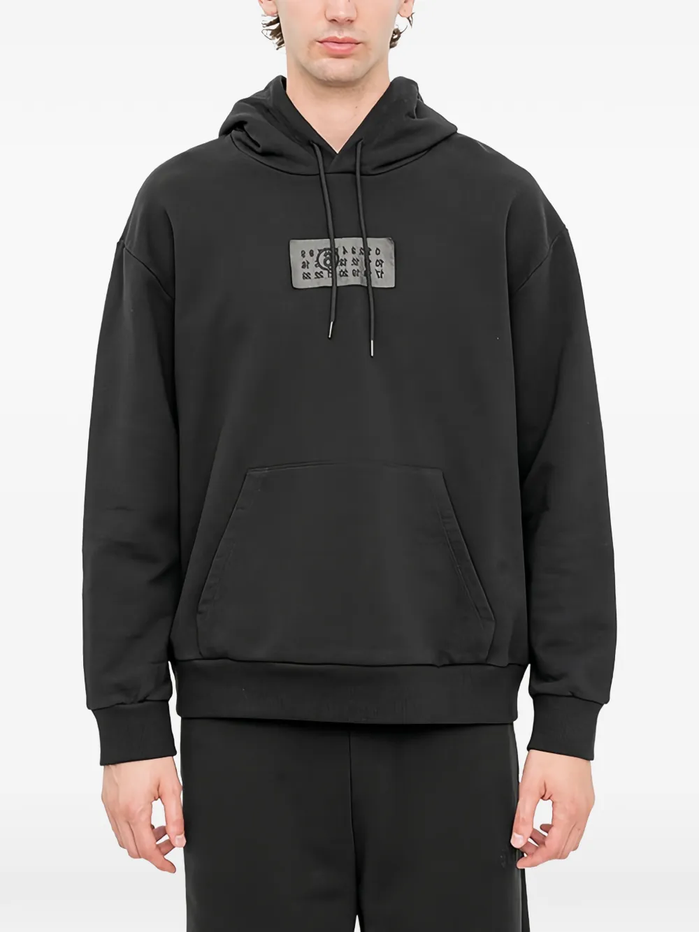 MM6 Maison Margiela Numeric logo-patch hoodie - Black
