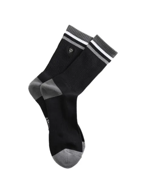 A BATHING APE® Baby Milo Line ribbed socks