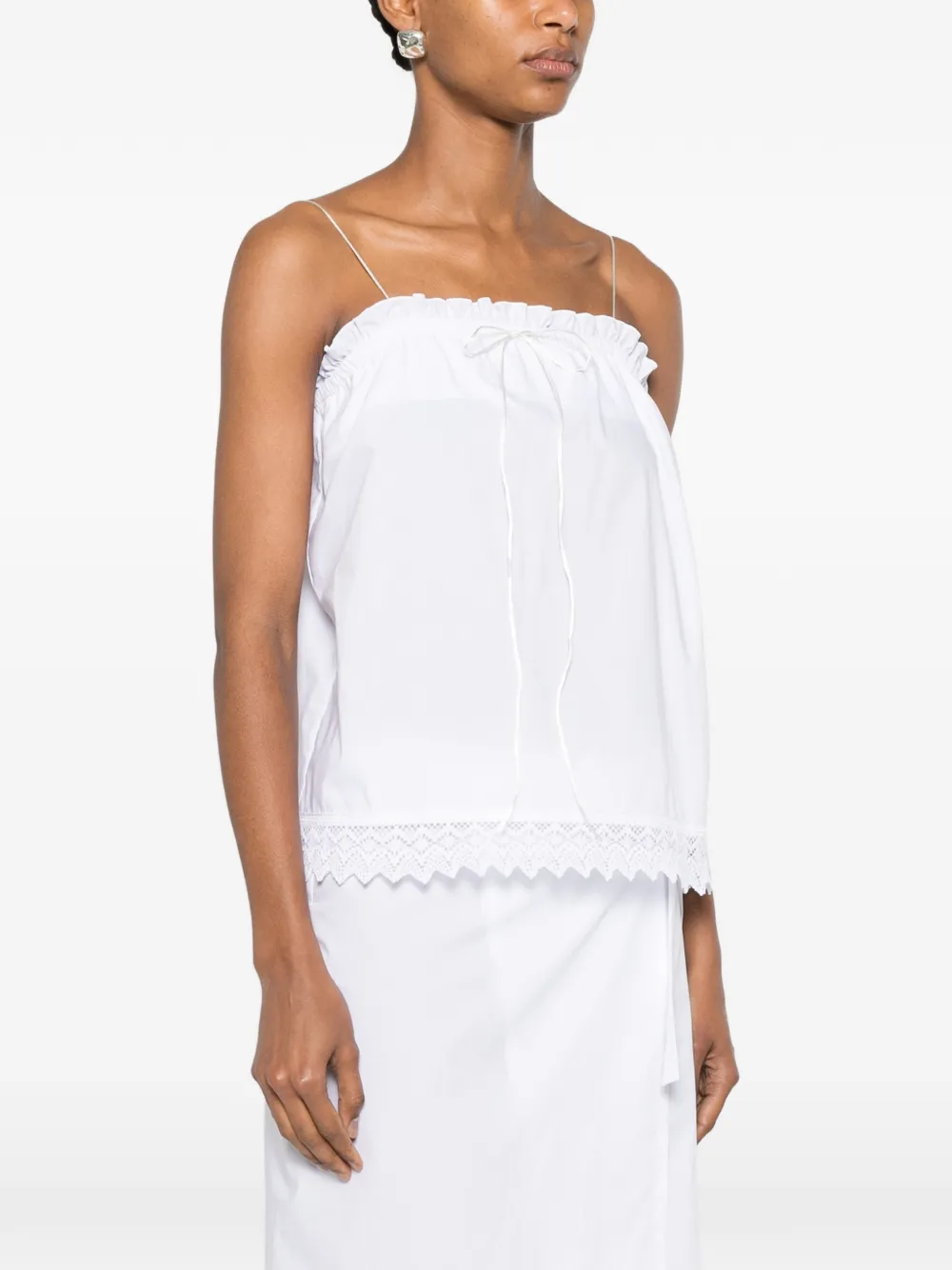 THE NINA STUDIO Top met ruches en kanten detail Wit