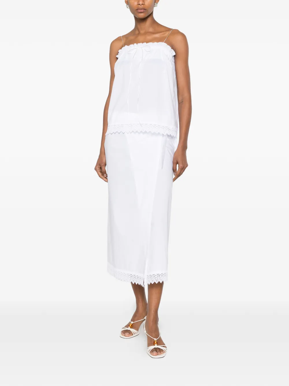 THE NINA STUDIO Top met ruches en kanten detail Wit