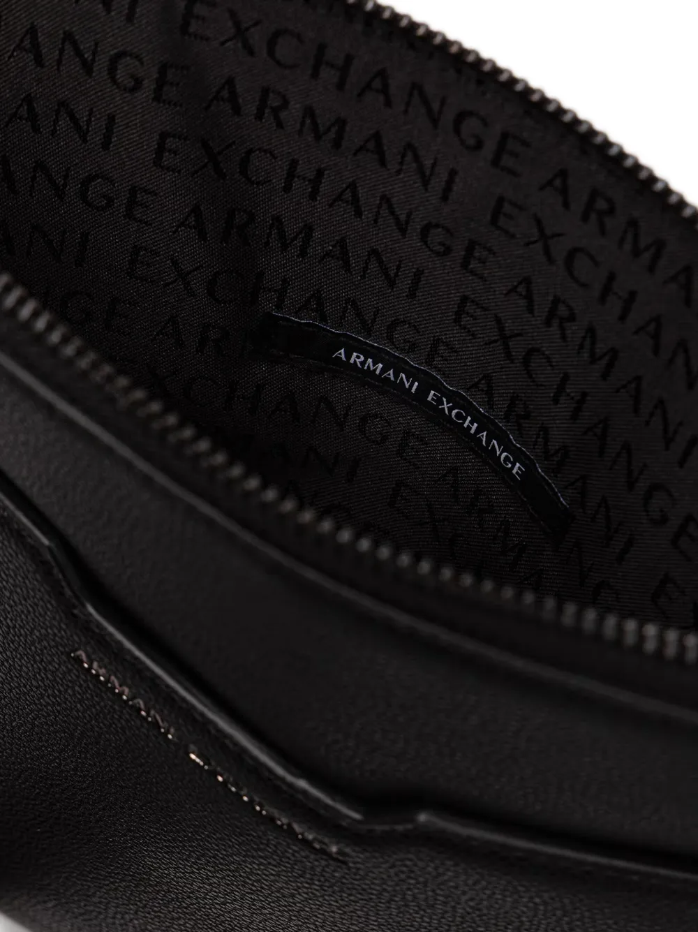 Armani Exchange logoprint bewerkte messengertas Zwart
