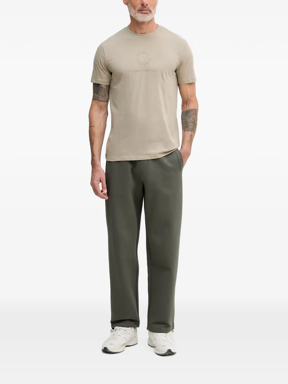 Armani Exchange T-shirt met logo-reliëf Beige