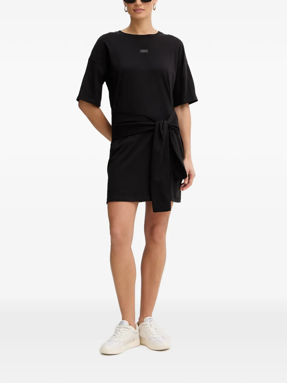 Armani Exchange Mini-jurk met logopatch en gestrikte taille Zwart