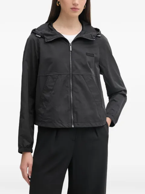 Armani Exchange chamarra con capucha y parche del logo