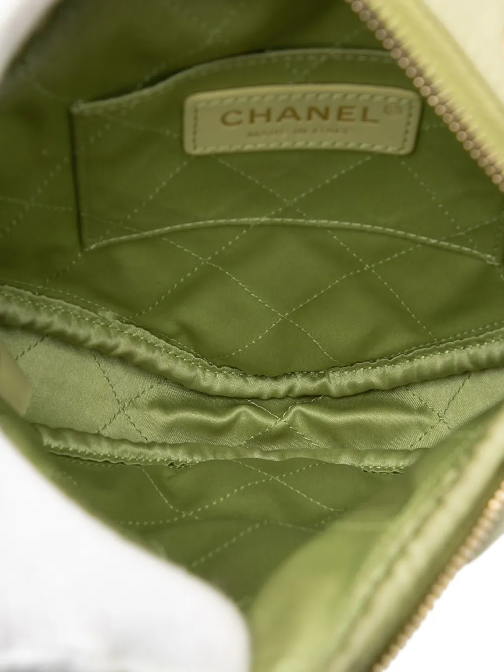 Chanel Pre-owned 2020 CC Quilted Lambskin Diamond Clutch with Chain Crossbody Bag in Green, view 5