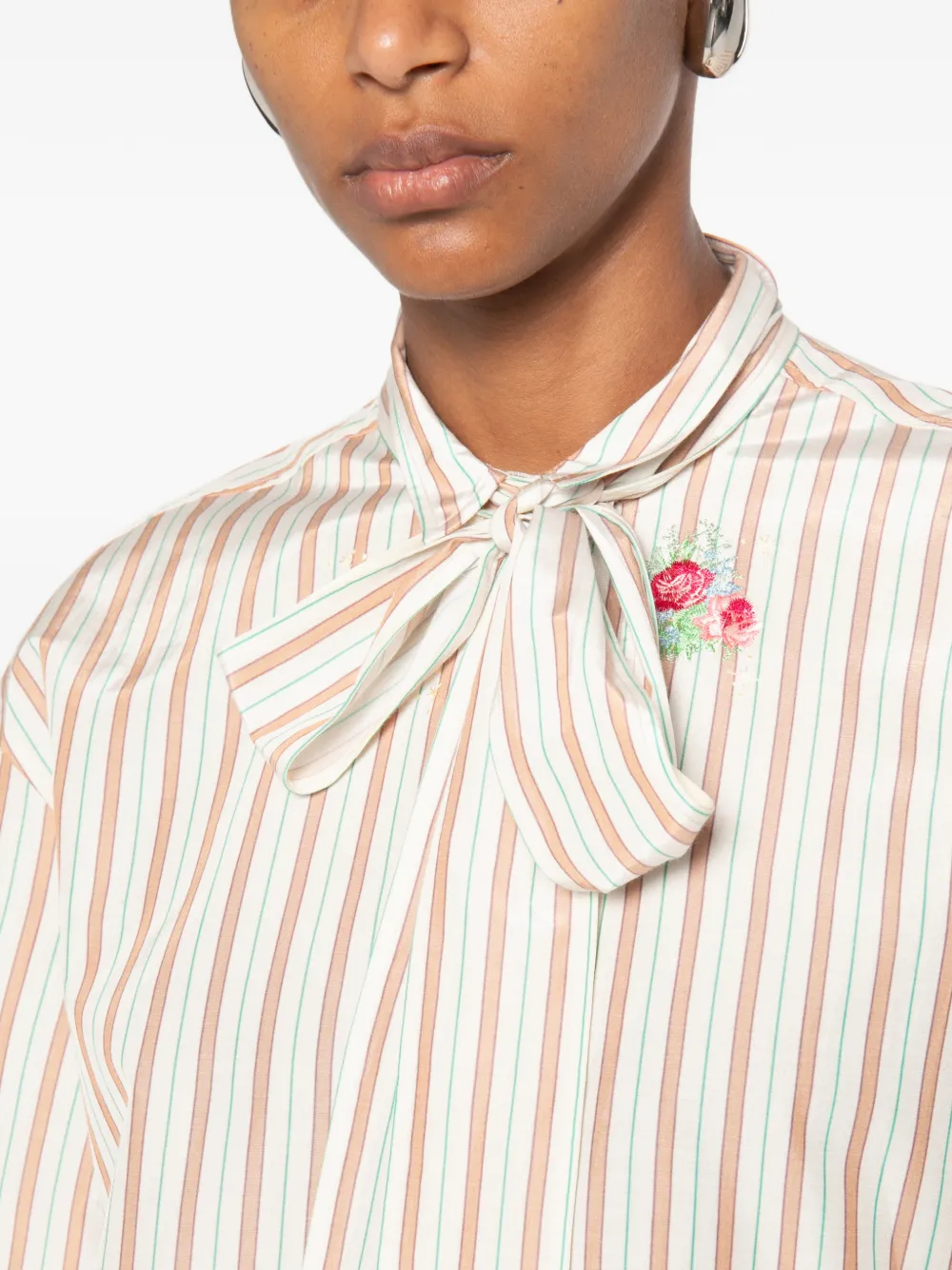 Forte Gestreepte blouse met strik Beige