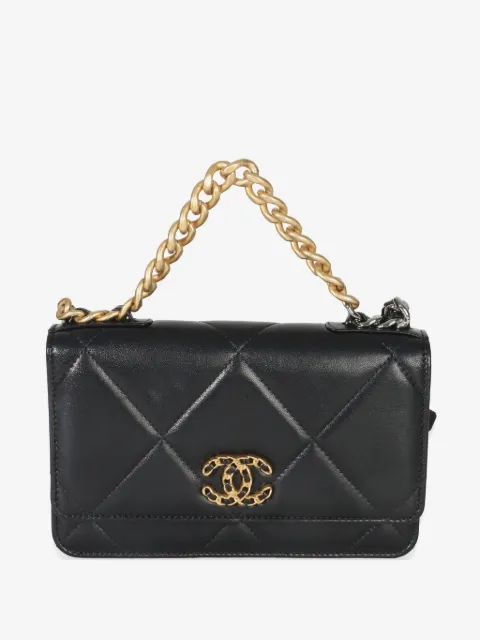 CHANEL Pre-Owned quilted Chanel 19 shoulder bag