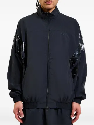 VETEMENTS