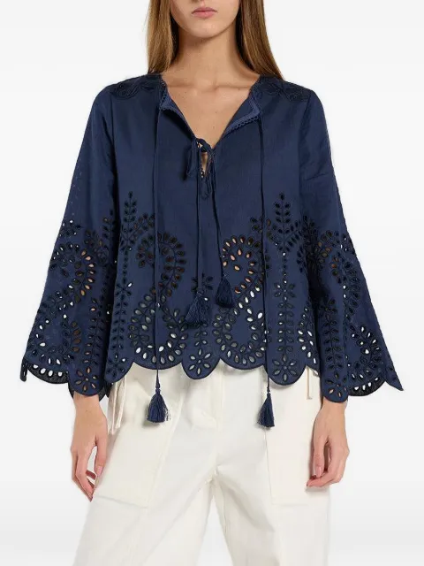 Christy Lynn Kora broderie-anglaise blouse