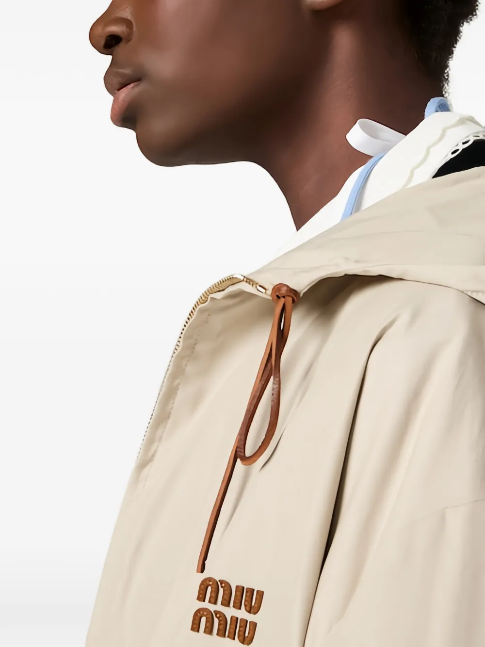Miu Jack met capuchon en logopatch Beige