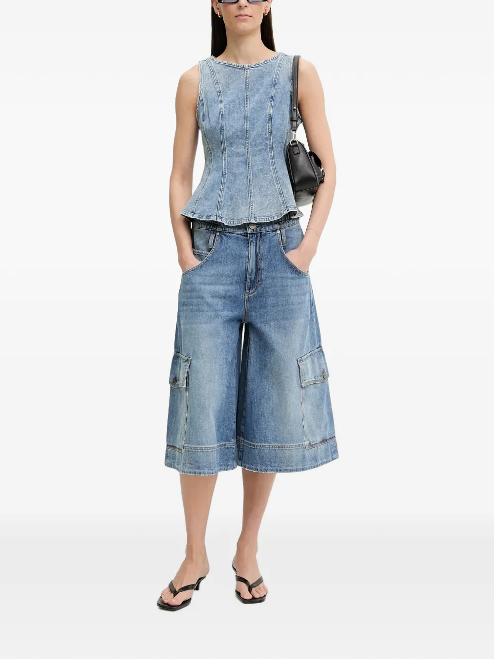 Levi's Leighton mouwloze peplum top Blauw