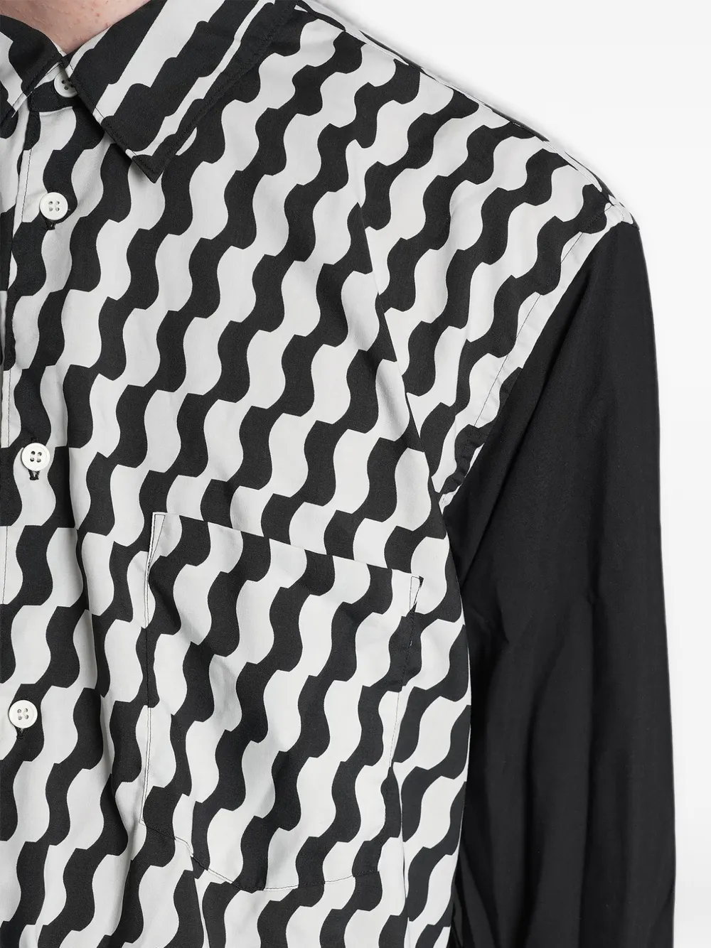 Comme des Garçons Homme Plus Overhemd met golvende print en vlakken Zwart