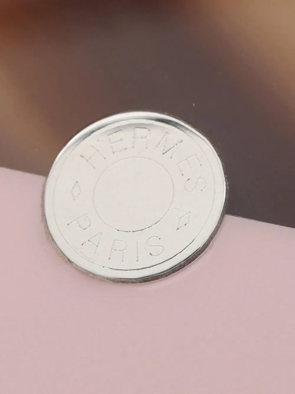 Hermès Pre-owned Minimal City Buffalo Horn Pendant Necklace in Pink, view 5