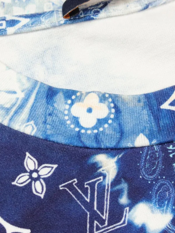 Louis Vuitton Pre-Owned bandana-print T-shirt | White | FARFETCH