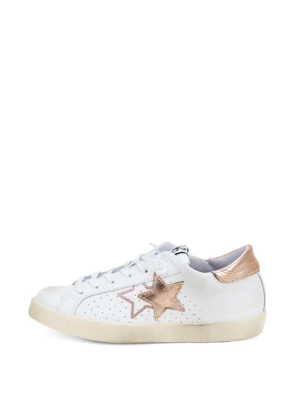 2 Star-patch perforated sneakers Wit